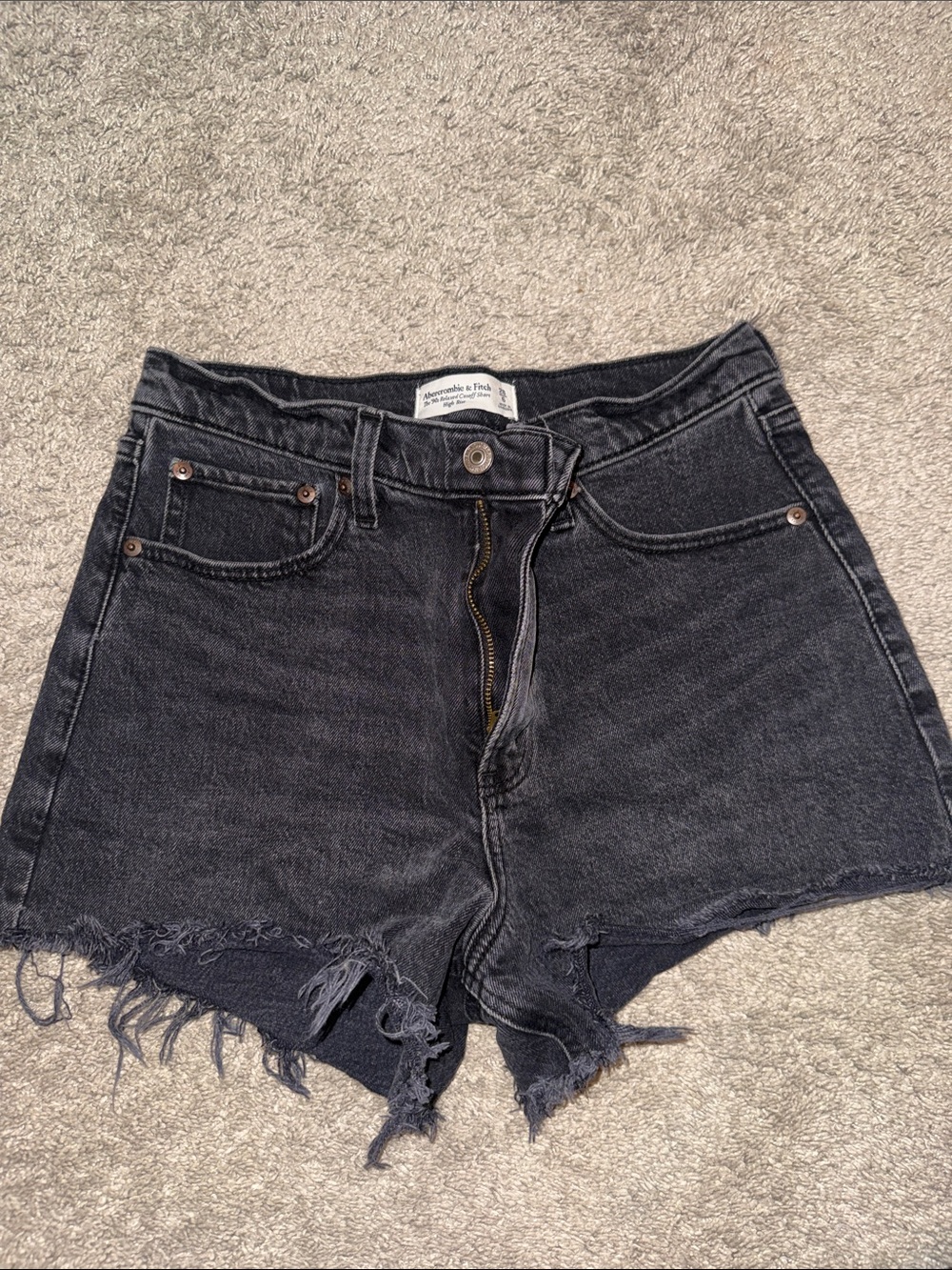 A&F 90’s relaxed cut off (28/6)